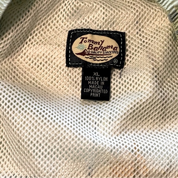 Tommy Bahama MENS swim shorts, size XL - Picture 9 of 9
